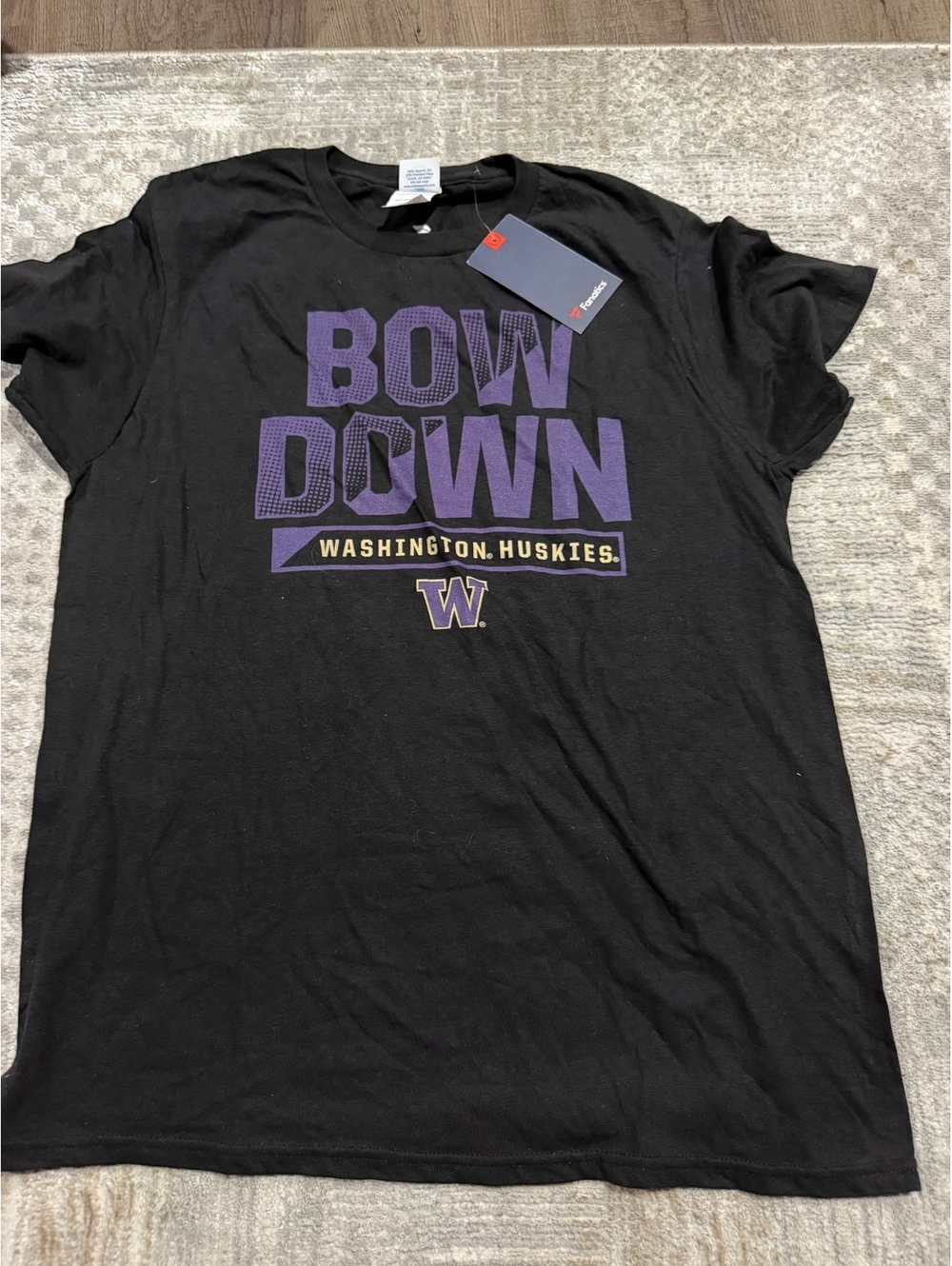 Men's Washington Huskies Bow Down Black T-Shirt Size M
